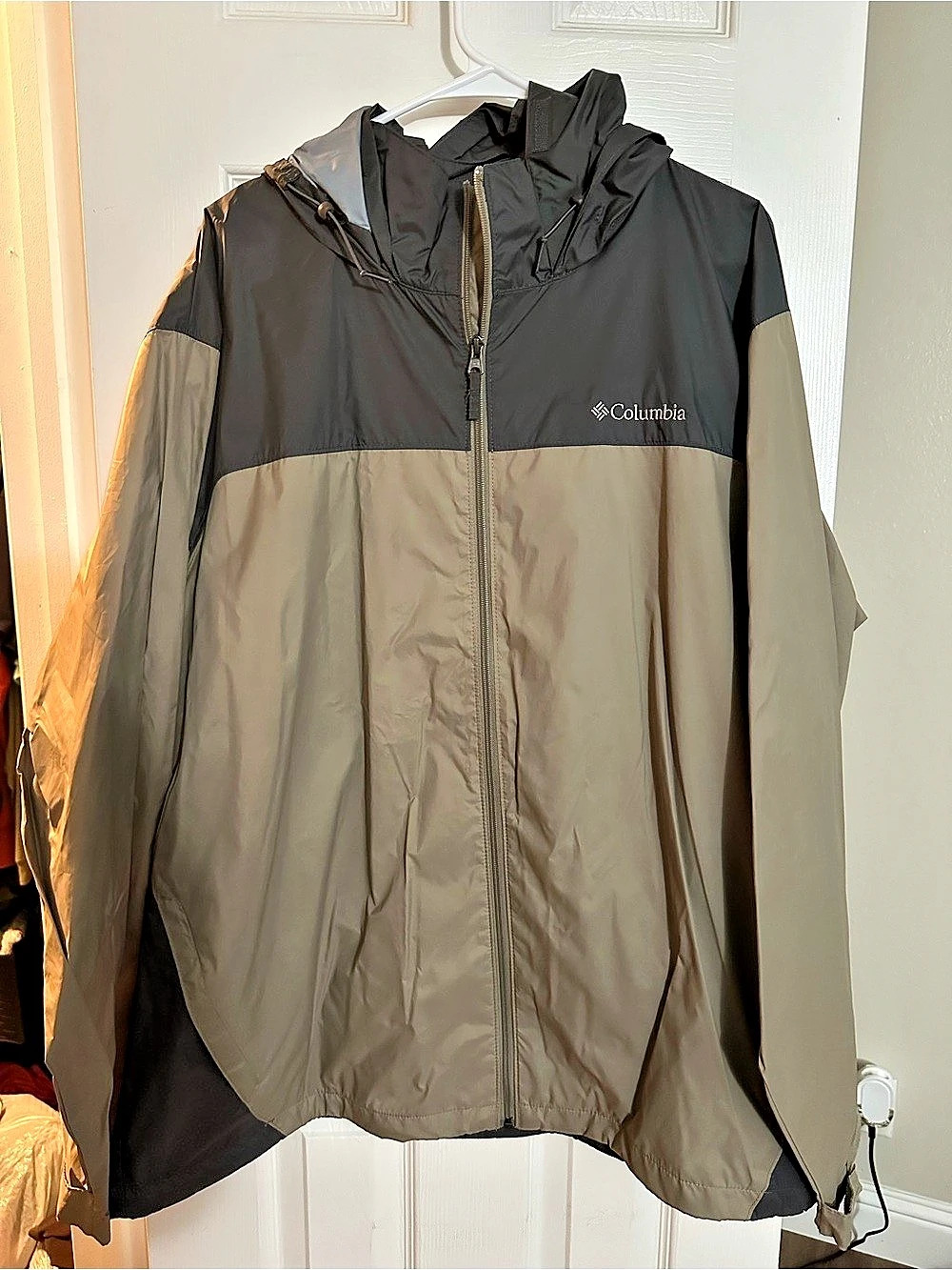 Columbia Men's Rain Jacket XXL